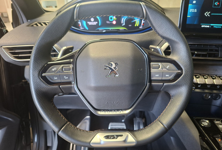 Peugeot 3008 1.6 THP 300 Hybrid4 GT PLUG IN EAT8 / TOIT OUVRANT/ENTRETIEN A JOUR