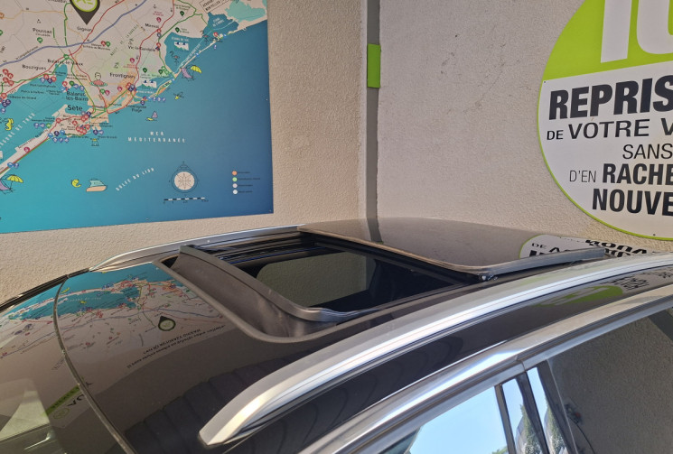 Peugeot 3008 1.6 THP 300 Hybrid4 GT PLUG IN EAT8 / TOIT OUVRANT/ENTRETIEN A JOUR