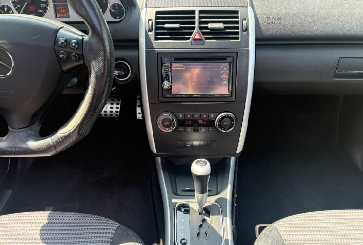 Mercedes Classe A 200 / AUTHENTIQUE BRABUS / 193ch / BVA / TOIT PANO OUVRANT / Radar AV ET AR