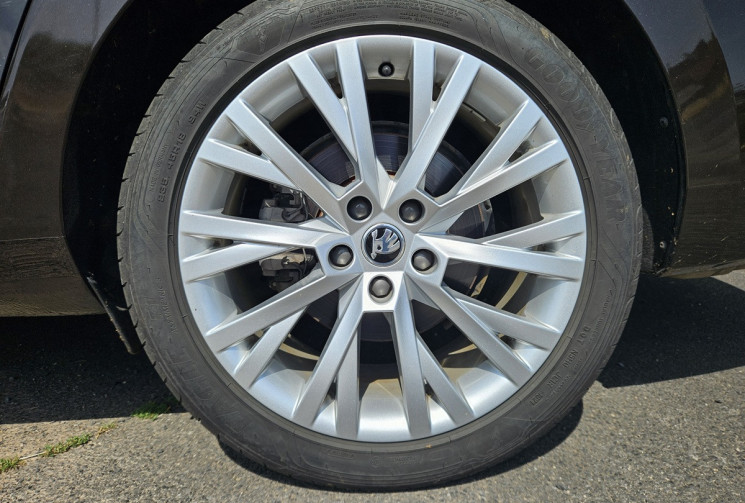 Skoda SUPERB III 2.0 TDI 200 4X4 DSG7 LAURIN&KLEMENT