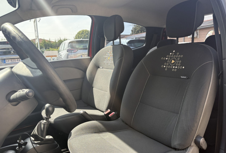 Renault Twingo 2 1.2 16v 75 ch Yahoo Clim / Radar de recul 