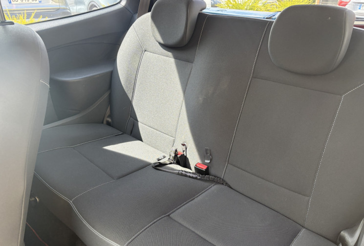 Renault Twingo 2 1.2 16v 75 ch Yahoo Clim / Radar de recul 
