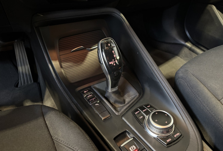BMW X1 sDrive16dA 116 ch Business Design boite auto / Historique d'entretien complet