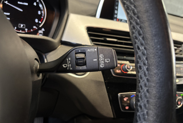 BMW X1 sDrive16dA 116 ch Business Design boite auto / Historique d'entretien complet