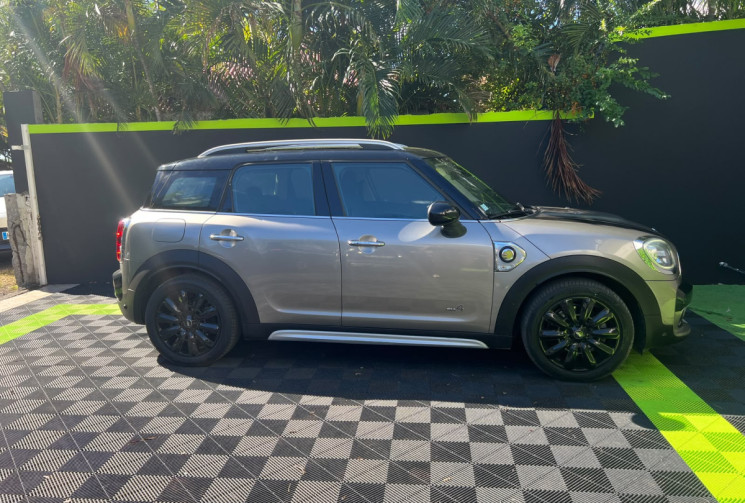 Mini Countryman  3 Cooper SE 1.5 i 12V 224 ALL4 Steptronic6 136 cv Boîte auto