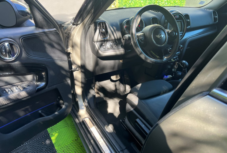 Mini Countryman  3 Cooper SE 1.5 i 12V 224 ALL4 Steptronic6 136 cv Boîte auto