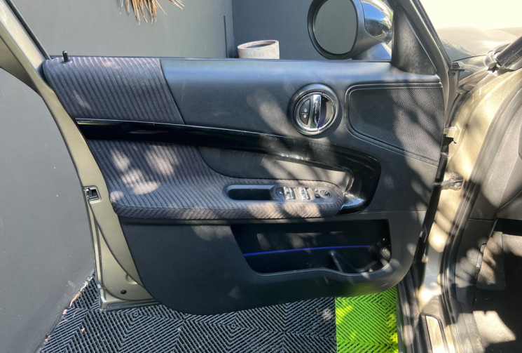 Mini Countryman  3 Cooper SE 1.5 i 12V 224 ALL4 Steptronic6 136 cv Boîte auto