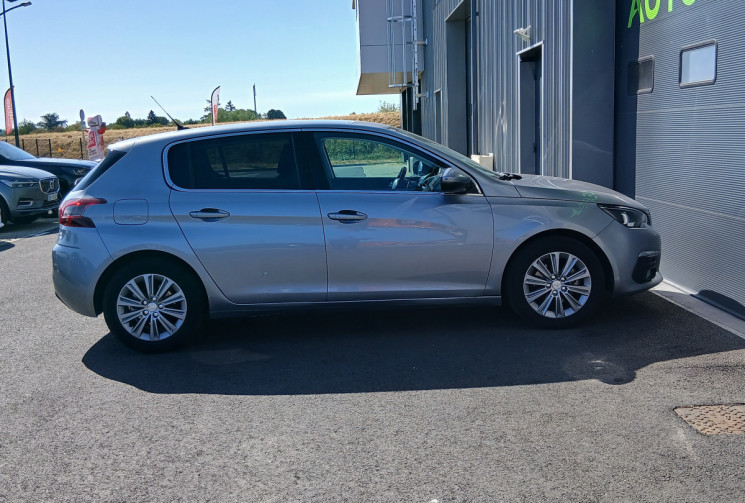 Peugeot 308 Phase II 1.2 THP 130cv EAT8 ALLURE