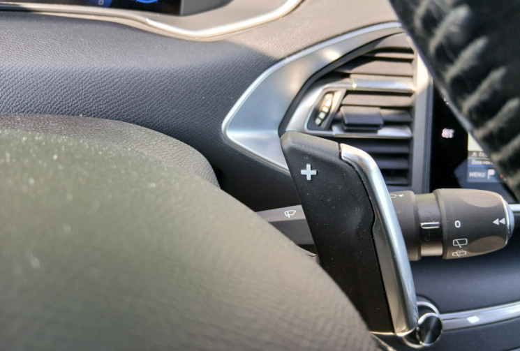 Peugeot 308 Phase II 1.2 THP 130cv EAT8 ALLURE