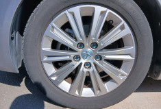 Peugeot 308 Phase II 1.2 THP 130cv EAT8 ALLURE