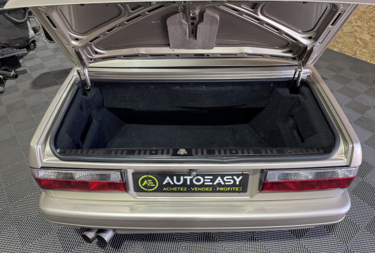 BMW Série 3 E30 325 i  PACK M 172 CV GARANTIE 1 AN