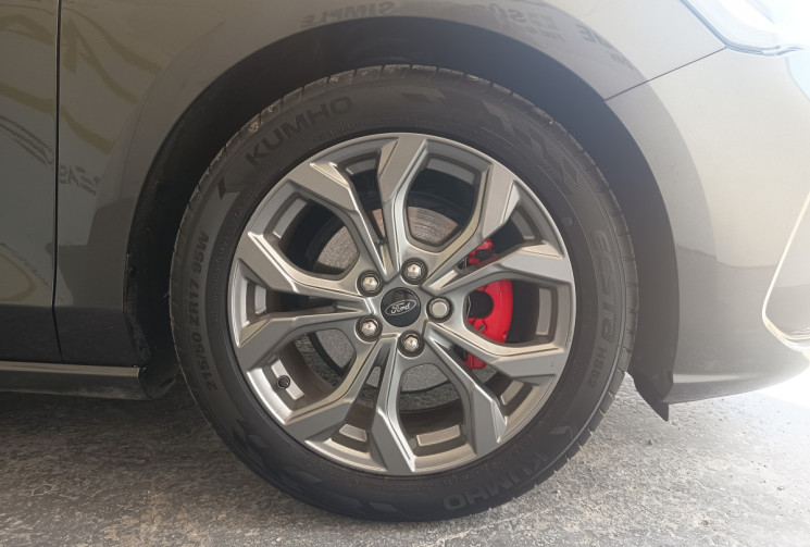 Ford Focus 1.0 ECOBOOST FLEXIFUEL HYBRID 125CV ST LINE DISTRI A CHAINE MOTEUR 1800KMS GARANTIE 2 ANS