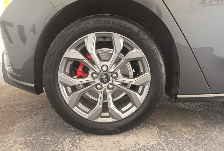 Ford Focus 1.0 ECOBOOST FLEXIFUEL HYBRID 125CV ST LINE DISTRI A CHAINE MOTEUR 1800KMS GARANTIE 2 ANS