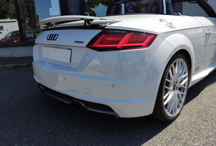 Audi TT ROADSTER S-line 2.0L TFSI 230 QUATTRO S-Tronic