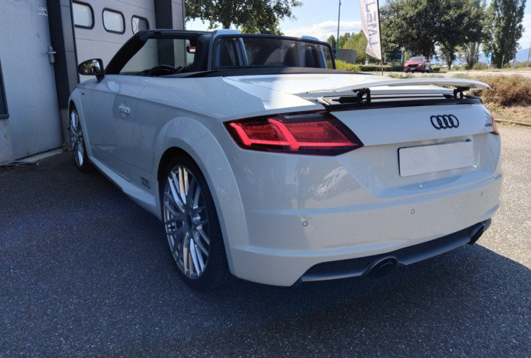 Audi TT ROADSTER S-line 2.0L TFSI 230 QUATTRO S-Tronic