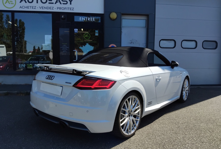 Audi TT ROADSTER S-line 2.0L TFSI 230 QUATTRO S-Tronic
