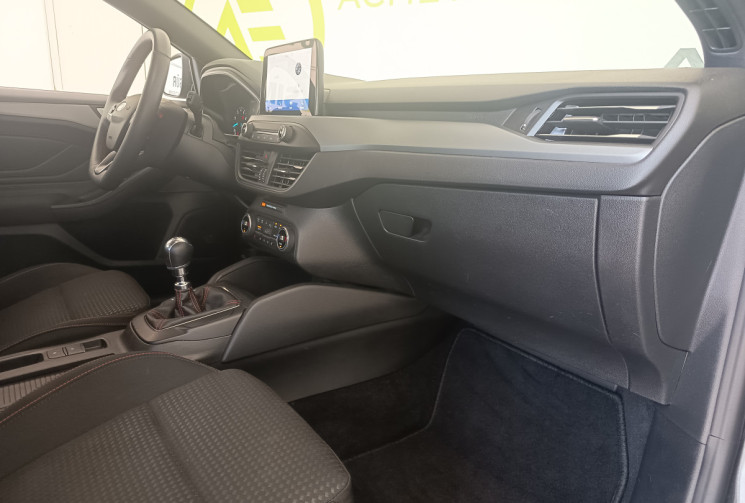 Ford Focus 1.0 ECOBOOST FLEXIFUEL HYBRID 125CV ST LINE DISTRI A CHAINE MOTEUR 1800KMS GARANTIE 2 ANS