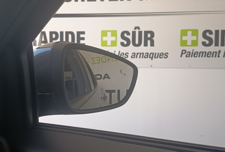 Ford Focus 1.0 ECOBOOST FLEXIFUEL HYBRID 125CV ST LINE DISTRI A CHAINE MOTEUR 1800KMS GARANTIE 2 ANS