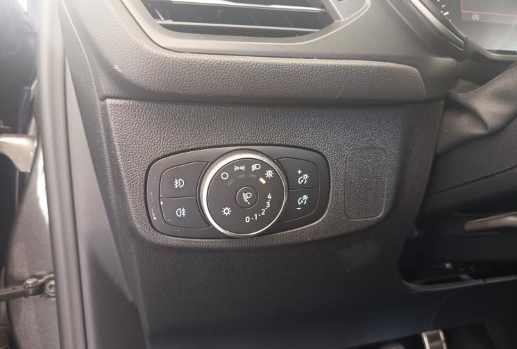 Ford Focus 1.0 ECOBOOST FLEXIFUEL HYBRID 125CV ST LINE DISTRI A CHAINE MOTEUR 1800KMS GARANTIE 2 ANS