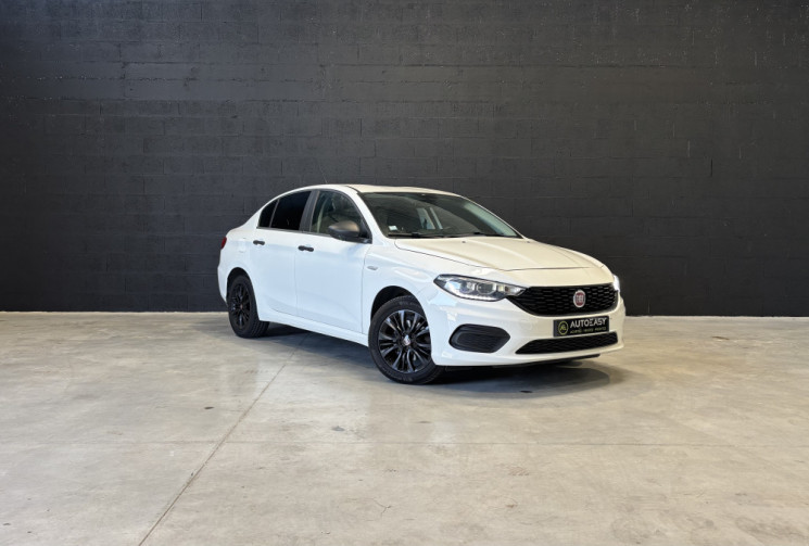 FIAT TIPO 1.3 MultiJet 95 ch Street / Suivi complet Fiat / Moteur à chaîne