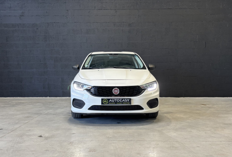FIAT TIPO 1.3 MultiJet 95 ch Street / Suivi complet Fiat / Moteur à chaîne