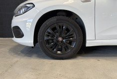 FIAT TIPO 1.3 MultiJet 95 ch Street / Suivi complet Fiat / Moteur à chaîne
