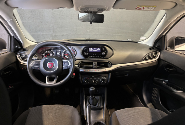 FIAT TIPO 1.3 MultiJet 95 ch Street / Suivi complet Fiat / Moteur à chaîne