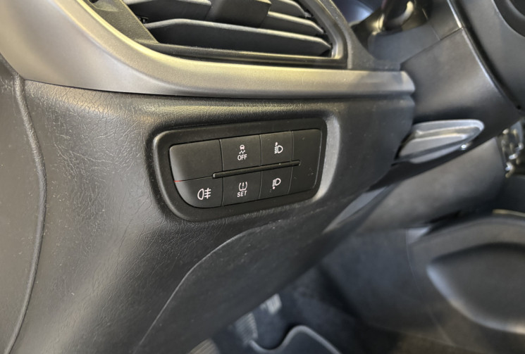 FIAT TIPO 1.3 MultiJet 95 ch Street / Suivi complet Fiat / Moteur à chaîne