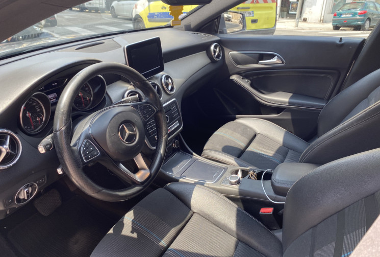 Mercedes CLA 180 COUPE 1.6 i 122 SENSATION 