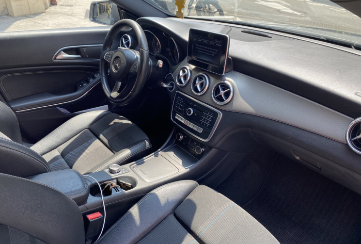Mercedes CLA 180 COUPE 1.6 i 122 SENSATION 