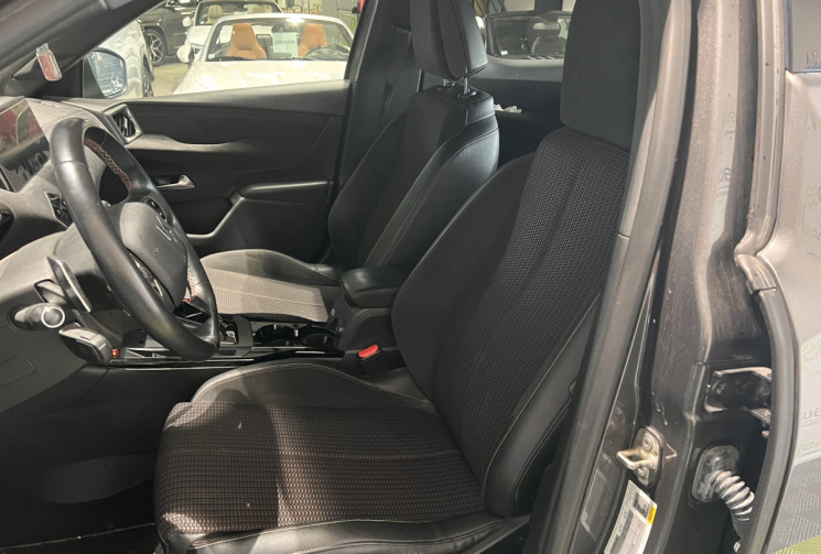 DS DS 3 Crossback 1.2 130 CH PERFORMANCE LINE EAT8