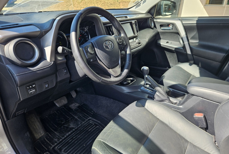 Toyota RAV4 IV 2.5 155 CVT 4x4 HYBRID LOUNGE 24 000KMS