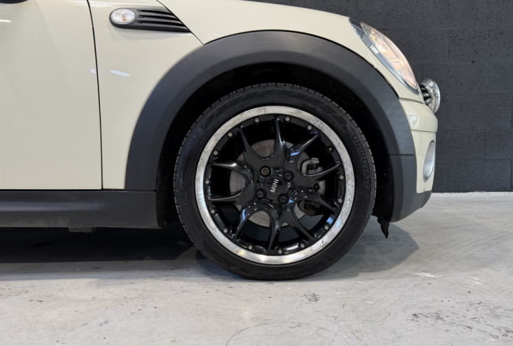 Mini Mini Clubman Cooper D 110 Pack CHILI / Suivi d'entretien complet depuis 2017