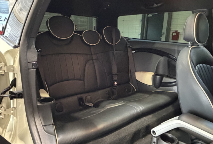 Mini Mini Clubman Cooper D 110 Pack CHILI / Suivi d'entretien complet depuis 2017