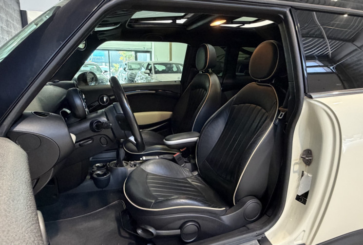 Mini Mini Clubman Cooper D 110 Pack CHILI / Suivi d'entretien complet depuis 2017