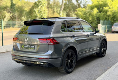 Volkswagen Tiguan Black R-Line 2.0 TDi 150 DSG7 / Toit ouvrant  / Camera / CarPlay / Siège chauffant