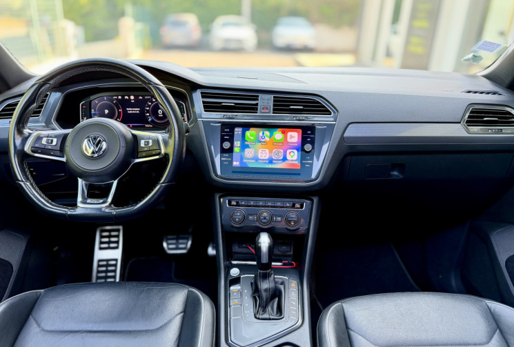 Volkswagen Tiguan Black R-Line 2.0 TDi 150 DSG7 / Toit ouvrant  / Camera / CarPlay / Siège chauffant
