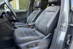 Volkswagen Tiguan Black R-Line 2.0 TDi 150 DSG7 / Toit ouvrant  / Camera / CarPlay / Siège chauffant