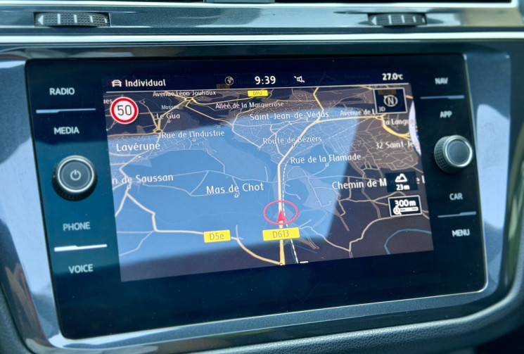 Volkswagen Tiguan Black R-Line 2.0 TDi 150 DSG7 / Toit ouvrant  / Camera / CarPlay / Siège chauffant