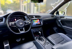 Volkswagen Tiguan Black R-Line 2.0 TDi 150 DSG7 / Toit ouvrant  / Camera / CarPlay / Siège chauffant