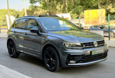 Volkswagen Tiguan Black R-Line 2.0 TDi 150 DSG7 / Toit ouvrant  / Camera / CarPlay / Siège chauffant