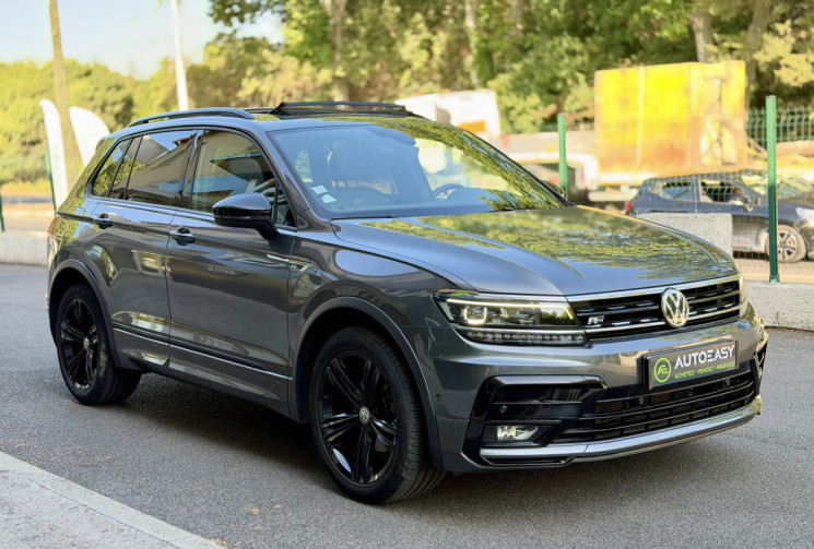Volkswagen Tiguan Black R-Line 2.0 TDi 150 DSG7 / Toit ouvrant  / Camera / CarPlay / Siège chauffant