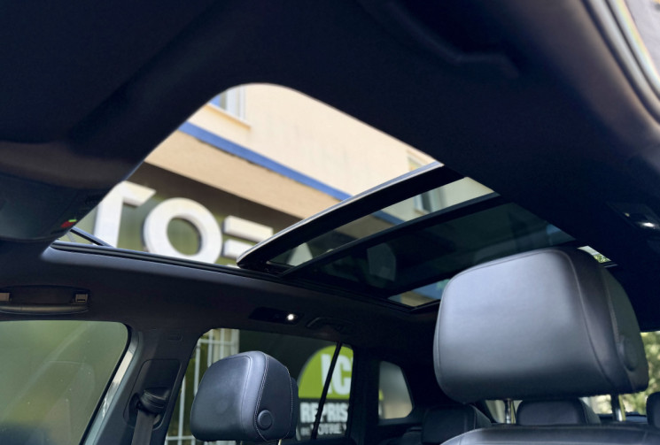 Volkswagen Tiguan Black R-Line 2.0 TDi 150 DSG7 / Toit ouvrant  / Camera / CarPlay / Siège chauffant