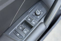 Volkswagen Tiguan Black R-Line 2.0 TDi 150 DSG7 / Toit ouvrant  / Camera / CarPlay / Siège chauffant