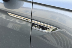 Volkswagen Tiguan Black R-Line 2.0 TDi 150 DSG7 / Toit ouvrant  / Camera / CarPlay / Siège chauffant