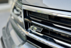 Volkswagen Tiguan Black R-Line 2.0 TDi 150 DSG7 / Toit ouvrant  / Camera / CarPlay / Siège chauffant