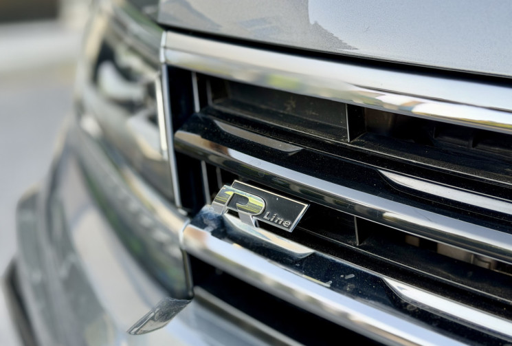 Volkswagen Tiguan Black R-Line 2.0 TDi 150 DSG7 / Toit ouvrant  / Camera / CarPlay / Siège chauffant