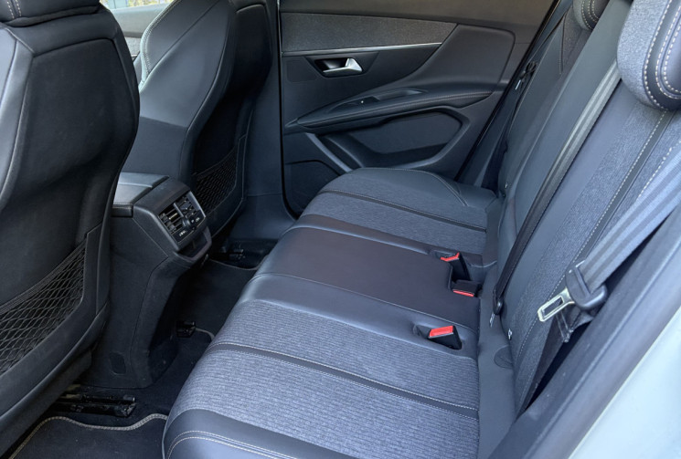 Peugeot 3008 EAT8 180cv GT-Line / GRIP Control / Super état / 69000km / GARANTIE / Gt Line Allure