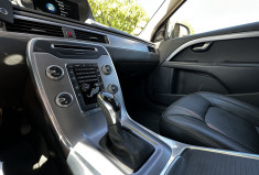 Volvo V70 III D4 181ch Summum Geartronic / Suivi entretien complet