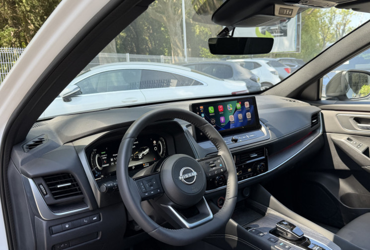 Nissan Qashqai Hybrid e-Power Gen3 205 Tekna / Seulement 3000 km / Toit Panoramique / Pack Hiver 